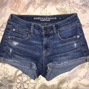 AMERICAN EAGLE SHORT SHORTS
